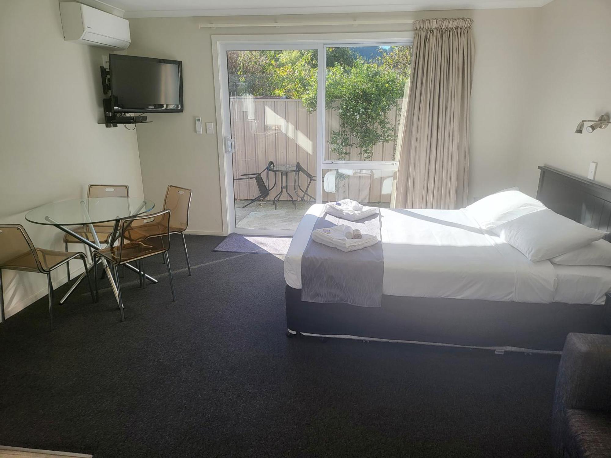 Ferrylink Motel Picton Exterior photo